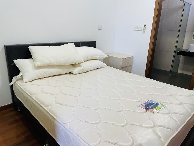 Glasgow Residences Condominium For Sale at S$ 1,700,000 | PropertyGuru Singapore - Bedroom