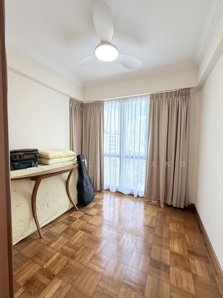 Regent Grove Condominium For Sale at S$ 1,350,000 | PropertyGuru Singapore - Bedroom