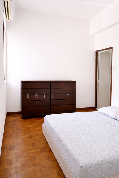 Eastern Lagoon II, 202 Upper East Coast Road, 2 Bedrooms, 893 sqft, Condominium For Rent, by Eric Tan, 500063192 - Bedroom - PropertyGuru.com.sg