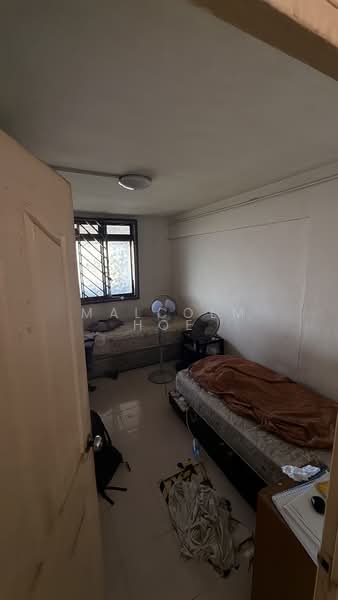338 Bukit Batok Street 34 HDB Flat For Sale at S$ 500,000 | PropertyGuru Singapore - Bedroom