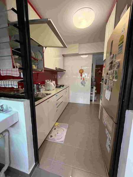 508A Yishun Avenue 4 HDB Flat For Sale at S$ 550,000 | PropertyGuru Singapore - Kitchen