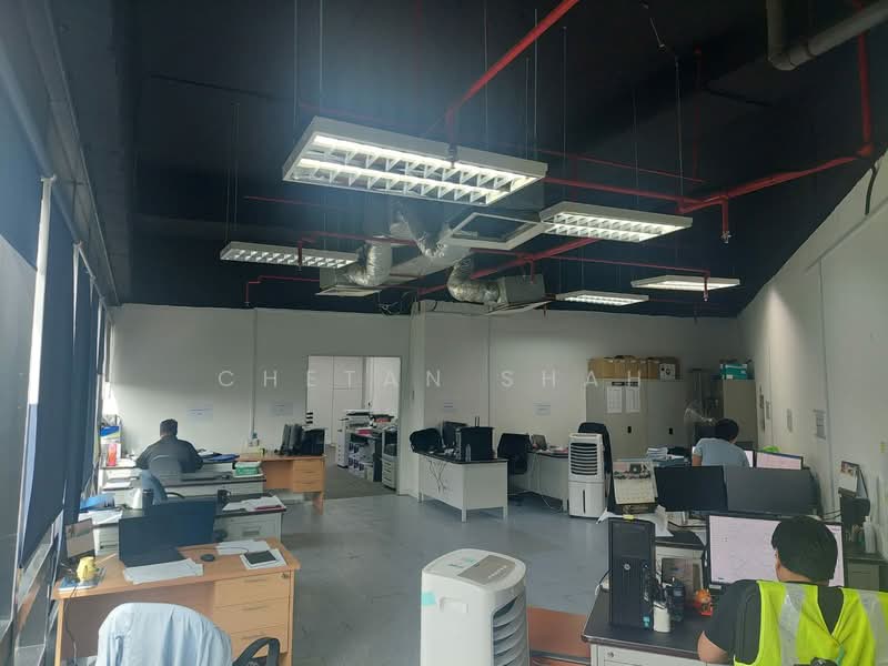 Sim Lim Square, 1 Rochor Canal Road, 1,399 sqft, Other Retail For Rent, by Chetan Shah, 500063247 - Interior - CommercialGuru.com.sg
