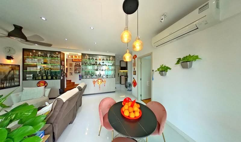 Parc Rosewood Condominium For Sale at S$ 1,750,000 | PropertyGuru Singapore - Living Room