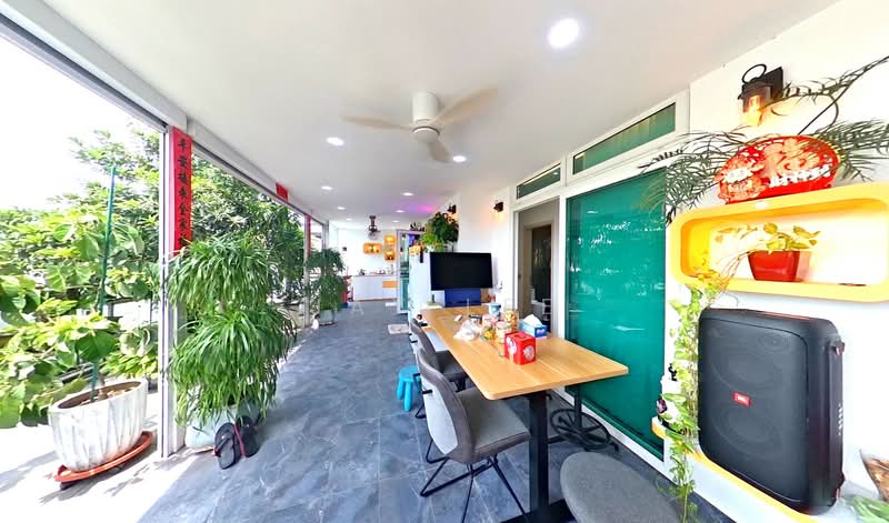 Parc Rosewood Condominium For Sale at S$ 1,750,000 | PropertyGuru Singapore - Balcony