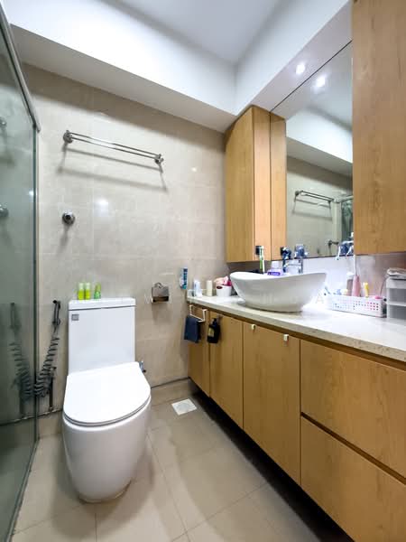 345 Kang Ching Road HDB Flat For Sale at S$ 660,000 | PropertyGuru Singapore - Bathroom