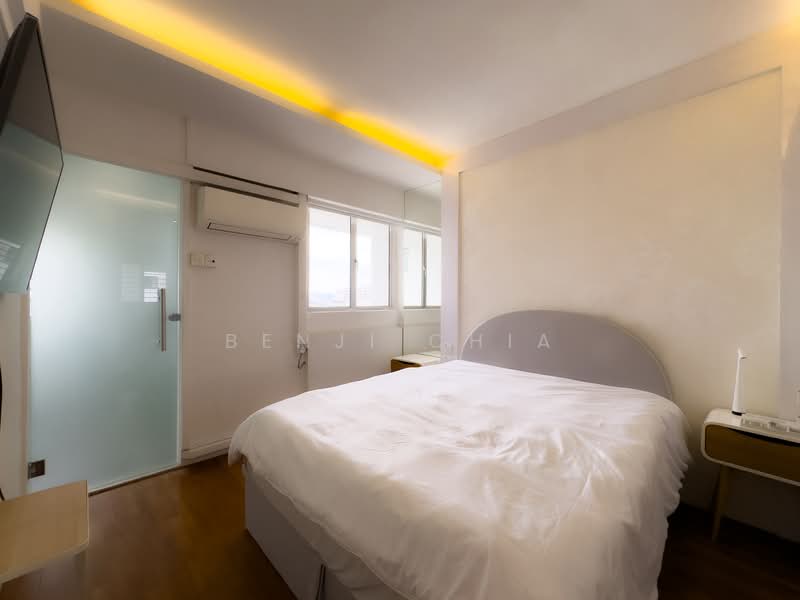 227 Serangoon Avenue 4 HDB Flat For Sale at S$ 590,000 | PropertyGuru Singapore - Bedroom