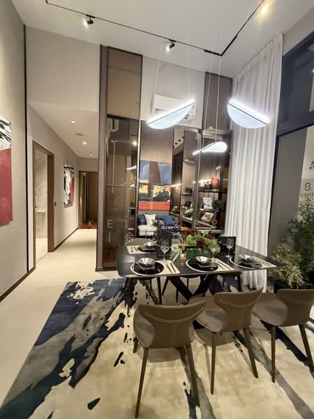 The Sen Condominium For Sale at S$ 2,593,000 | PropertyGuru Singapore - Dining Room