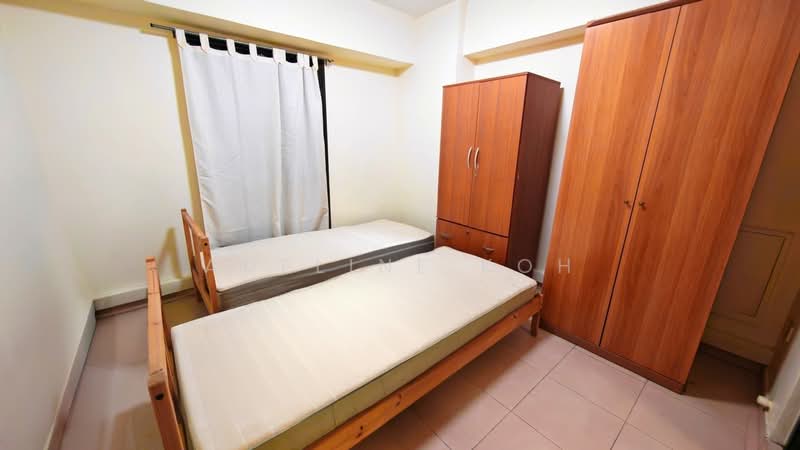 298D Compassvale Street, 298D Compassvale Street, 3 Bedrooms, 1,012 sqft, HDB Flat For Rent, by Adeline Koh, 500063292 - Bedroom - PropertyGuru.com.sg