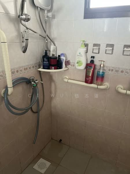 For Sale - 295C Compassvale Crescent