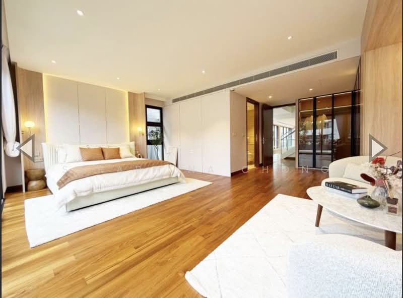 ⭐️QUALITY-BUILT SEMI-D for Sale⭐️Henry Park Pri☎️SC9828.0064 Semi-Detached House For Sale at S$ 12,800,000 | PropertyGuru Singapore - Master Bedroom
