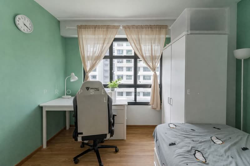 605B Tampines Street 61 HDB Flat For Sale at S$ 580,000 | PropertyGuru Singapore - Bedroom