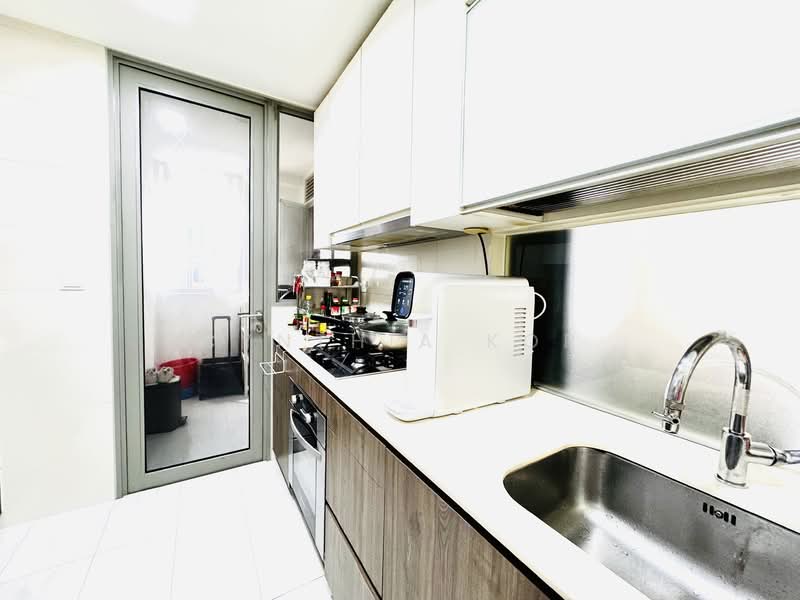 Sol Acres Executive Condominium For Sale at S$ 1,990,000 | PropertyGuru Singapore - Kitchen