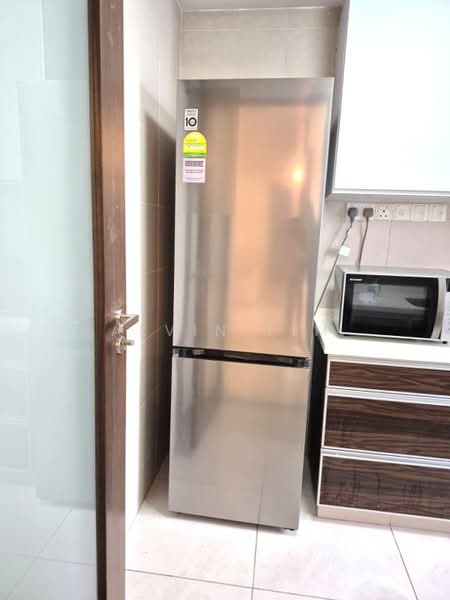 Buckley Residences, 6 Buckley Road, 2 Bedrooms, 807 sqft, Apartment For Rent, by Alvin Lim, 500063320 - Kitchen - PropertyGuru.com.sg