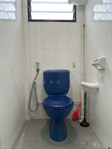 129 Bukit Merah View, 129 Bukit Merah View, Room Rental, 200 sqft, HDB Flat For Rent, by Bernard Chia, 500063325 - Bathroom - PropertyGuru.com.sg