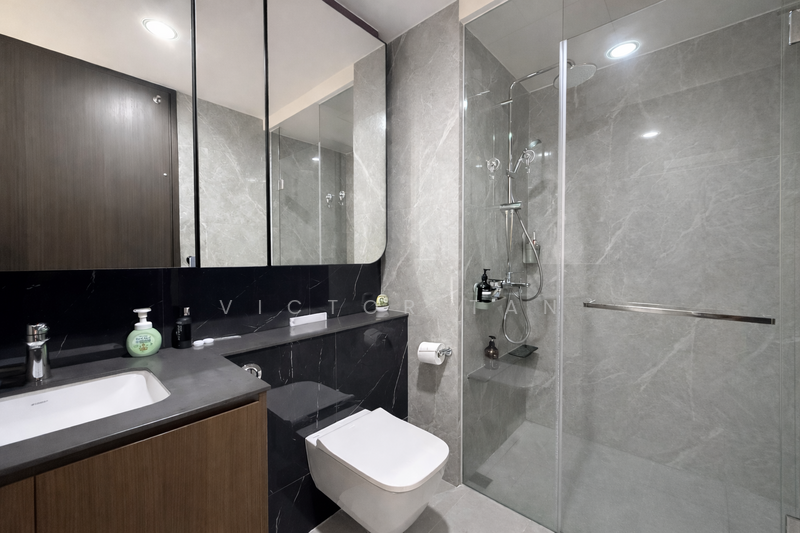 The Watergardens at Canberra Condominium For Sale at S$ 2,500,000 | PropertyGuru Singapore - Bathroom