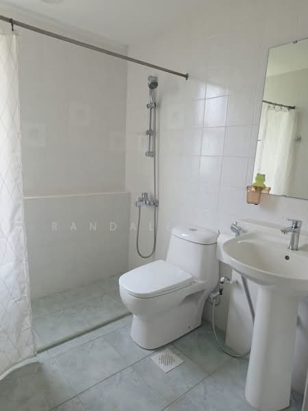 Faber Garden Condominium, 2 Angklong Lane, Room Rental, 120 sqft, Condominium For Rent, by Randale Ong, 500063331 - Bathroom - PropertyGuru.com.sg