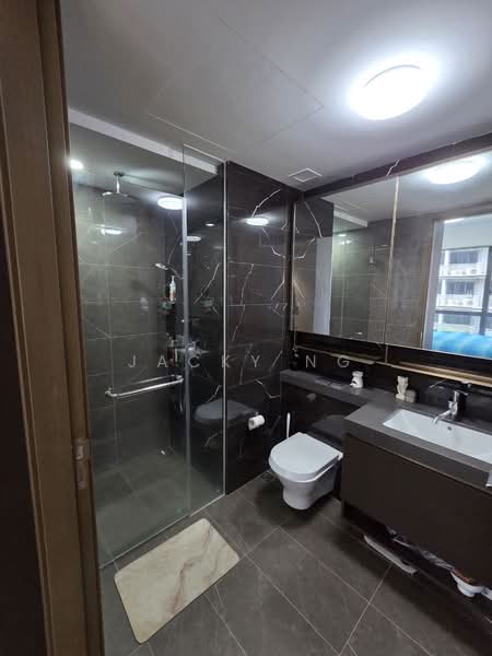 The Florence Residences Condominium For Sale at S$ 1,280,000 | PropertyGuru Singapore - Bathroom