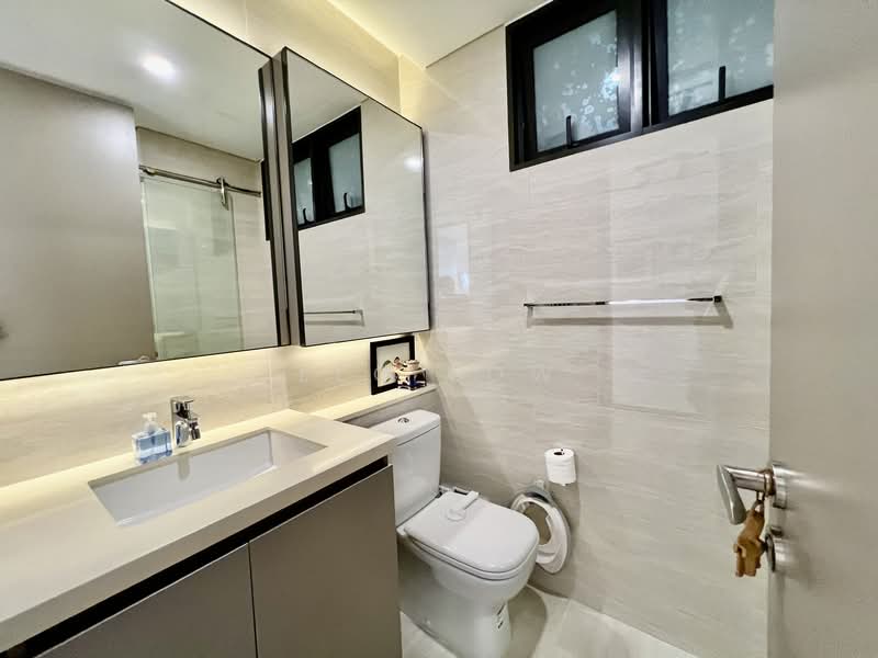 The Venue Residences and Shoppes, 14 Tai Thong Crescent, 3 Bedrooms, 1,130 sqft, Apartment For Rent, by Leo Low, 500063339 - Common Bathroom - PropertyGuru.com.sg