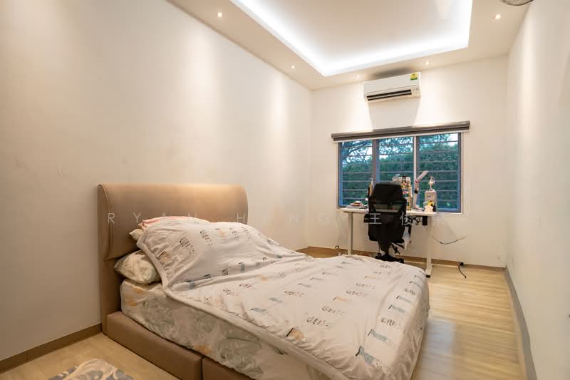 Open House – Fully Renovated 4-Bedroom Family Haven | Move-In Ready!, , 4 Bedrooms, 2,500 sqft, Terraced House For Sale, by Ryan Heng 王俊荣, 500063342 - Bedroom - PropertyGuru.com.sg