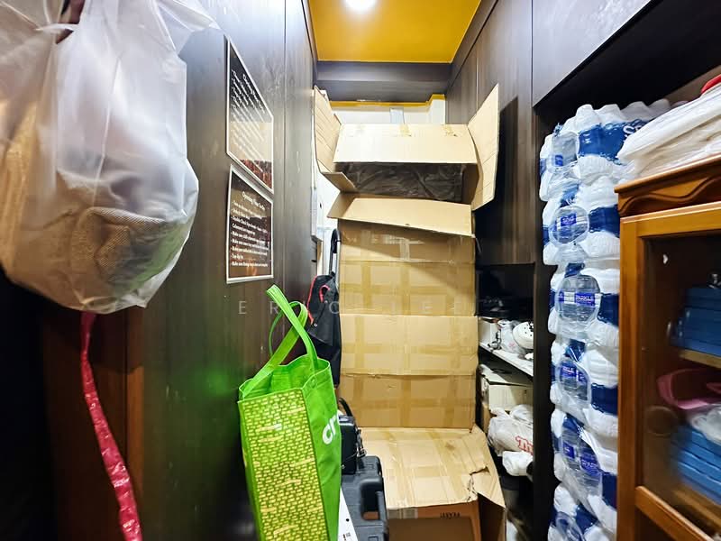 East Village, 430 Upper Changi Road, 969 sqft, Mall Shop For Rent, by Eric Lee, 500063345 - Interior - CommercialGuru.com.sg