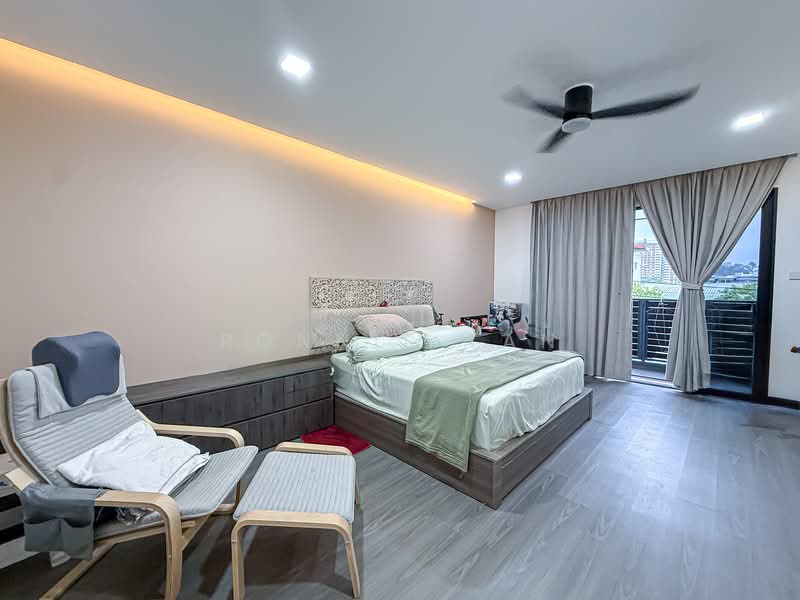 Thomson Garden Estate Terraced House For Sale at S$ 4,288,888 | PropertyGuru Singapore - Bedroom
