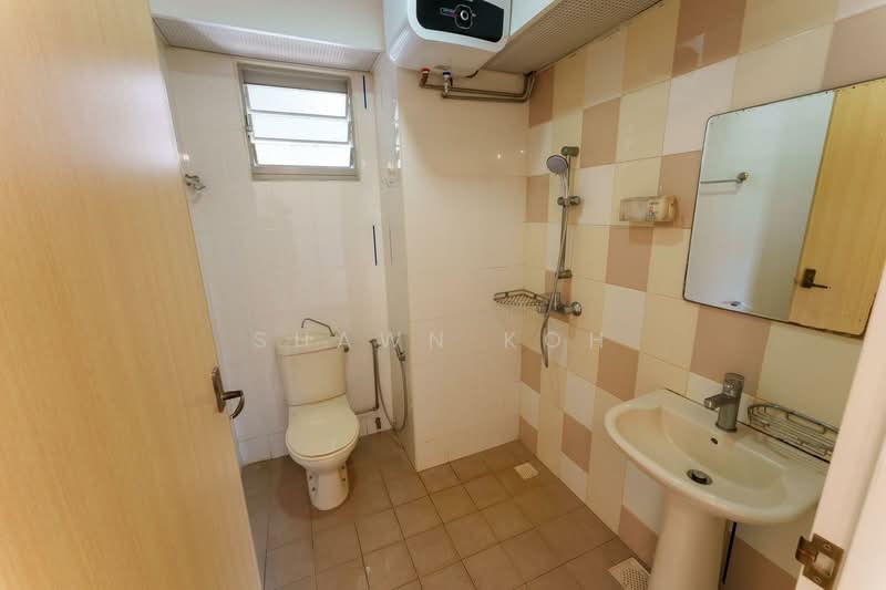 306A Punggol Place HDB Flat For Sale at S$ 818,000 | PropertyGuru Singapore - Bathroom