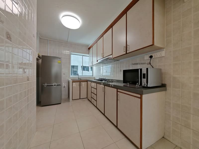 Chancery Court, 36A Dunearn Road, 2 Bedrooms, 926 sqft, Condominium For Rent, by Jonathan Tan, 500063364 - Kitchen - PropertyGuru.com.sg