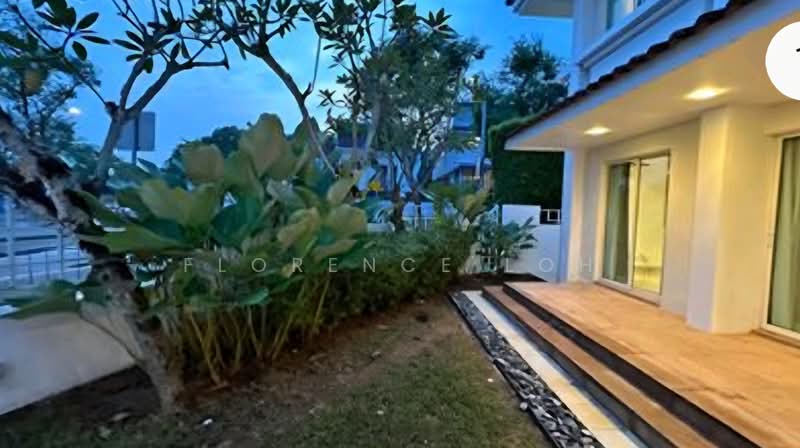 Bukit Timah / Hillcrest Road, , 5 Bedrooms, 2,831 sqft, Semi-Detached House For Rent, by Florence Loh, 500063371 - Exterior - PropertyGuru.com.sg