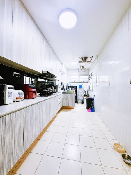 408A Fernvale Road HDB Flat For Sale at S$ 838,888 | PropertyGuru Singapore - Kitchen