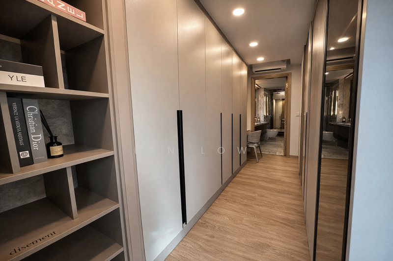 ⭐️ Cheap D11 Designer Home, Priced to Sell! ⭐️ Redprop🔴 Corner Terrace For Sale at S$ 7,880,000 | PropertyGuru Singapore - Corridor