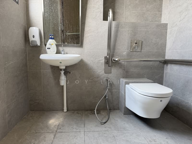 Stellar @ Tampines, 12 Tampines North Drive 4, Pasir Ris / Tampines, 834 sqft, Factory / Workshop (B2) For Rent, by Joy Lai, 500063387 - Bathroom - CommercialGuru.com.sg