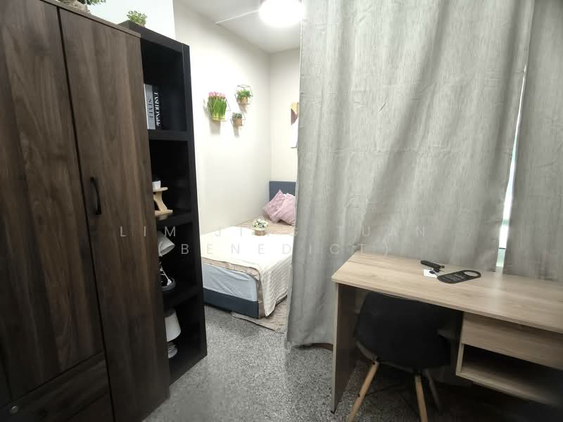 Maysprings, 2 Petir Road, Room Rental, 120 sqft, Apartment For Rent, by Lim Jing Tuan (Benedict), 500063390 - Bedroom - PropertyGuru.com.sg