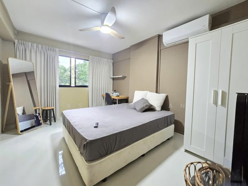 33 Marine Crescent HDB Flat For Sale at S$ 520,000 | PropertyGuru Singapore - Bedroom