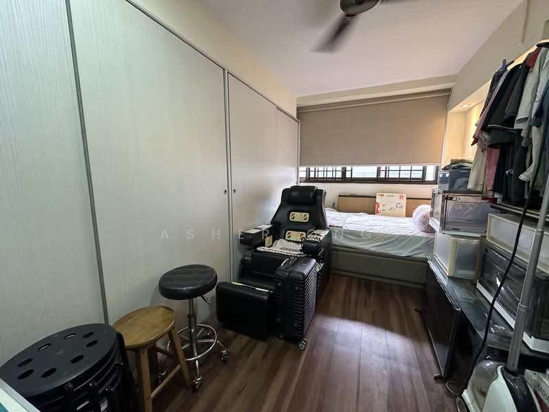 173 Woodlands Street 13 HDB Flat For Sale at S$ 649,999 | PropertyGuru Singapore - Bedroom
