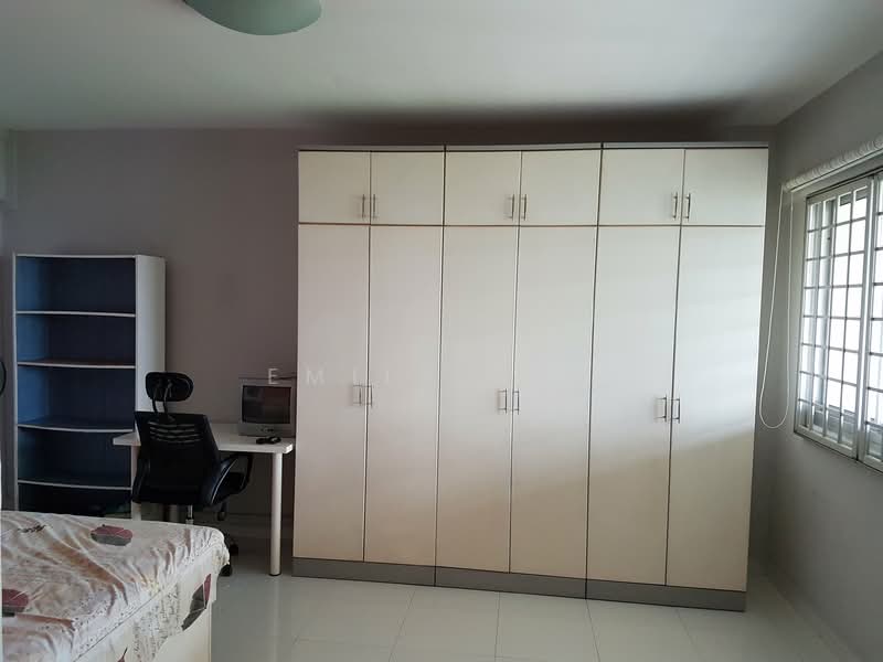 539 Serangoon North Avenue 4, 539 Serangoon North Avenue 4, Room Rental, 200 sqft, HDB Flat For Rent, by Emily Tay, 500063410 - Bedroom - PropertyGuru.com.sg