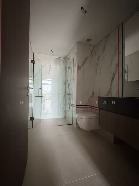 Claydence Apartment For Sale at S$ 3,413,800 | PropertyGuru Singapore - Bathroom