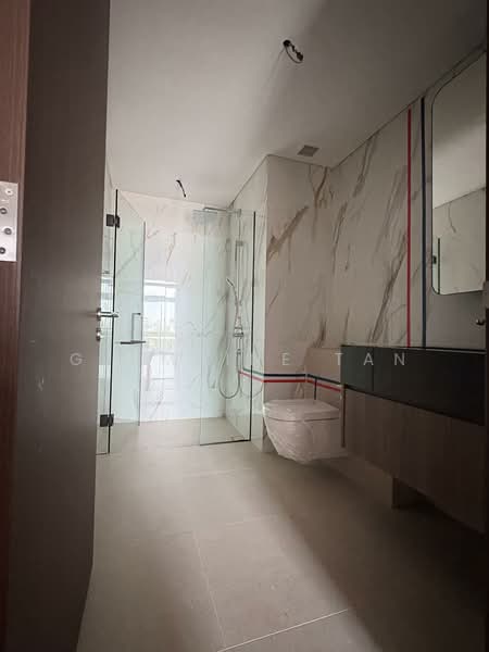 Claydence Apartment For Sale at S$ 3,413,800 | PropertyGuru Singapore - Bathroom