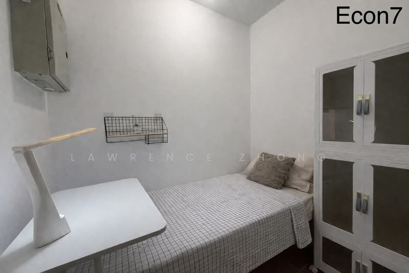 The Floravale, 218 Westwood Avenue, Room Rental, 100 sqft, Executive Condominium For Rent, by Lawrence Zhong, 500063418 - Econ7 @ $750 - PropertyGuru.com.sg