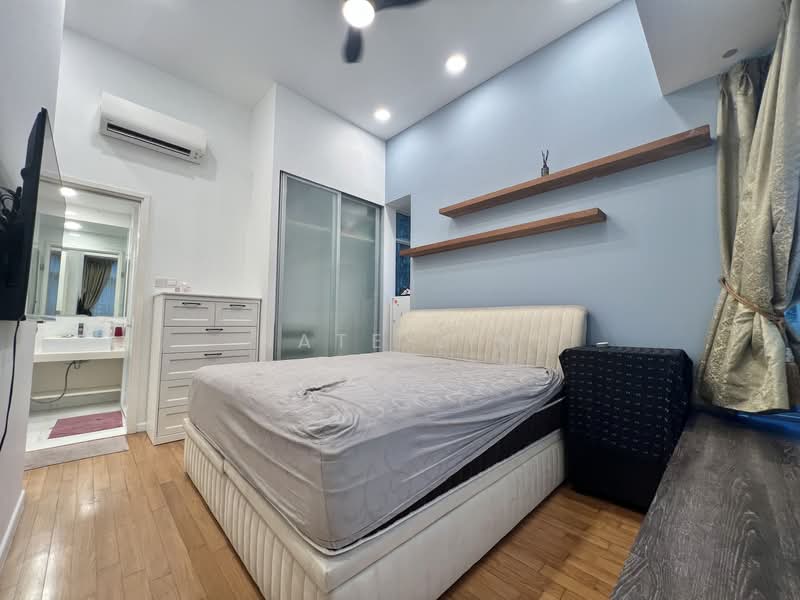 The Cascadia, 927 Bukit Timah Road, 2 Bedrooms, 1,162 sqft, Condominium For Rent, by Nate Lim, 500063423 - Master Bedroom - PropertyGuru.com.sg