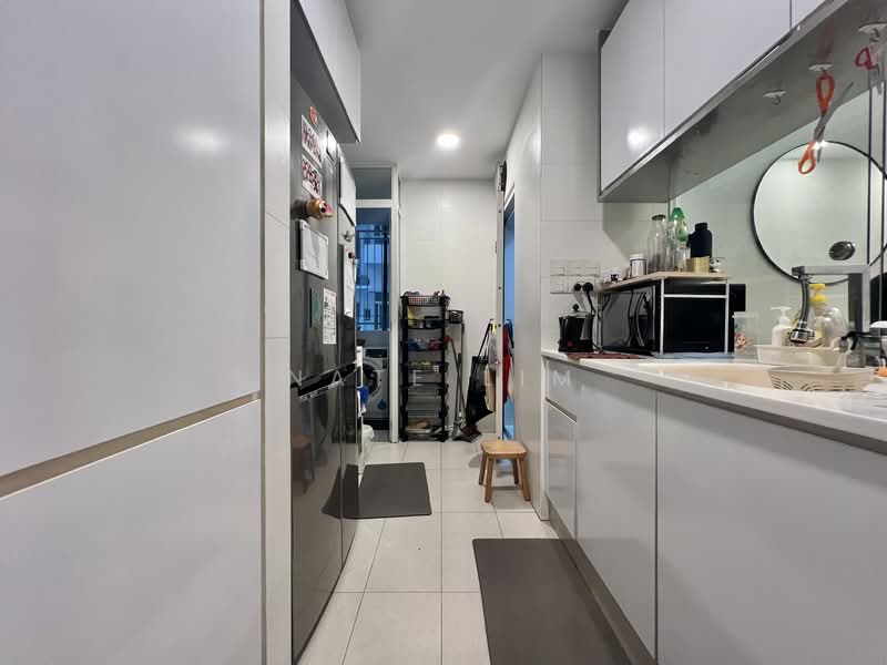 The Cascadia, 927 Bukit Timah Road, 2 Bedrooms, 1,162 sqft, Condominium For Rent, by Nate Lim, 500063423 - Kitchen - PropertyGuru.com.sg