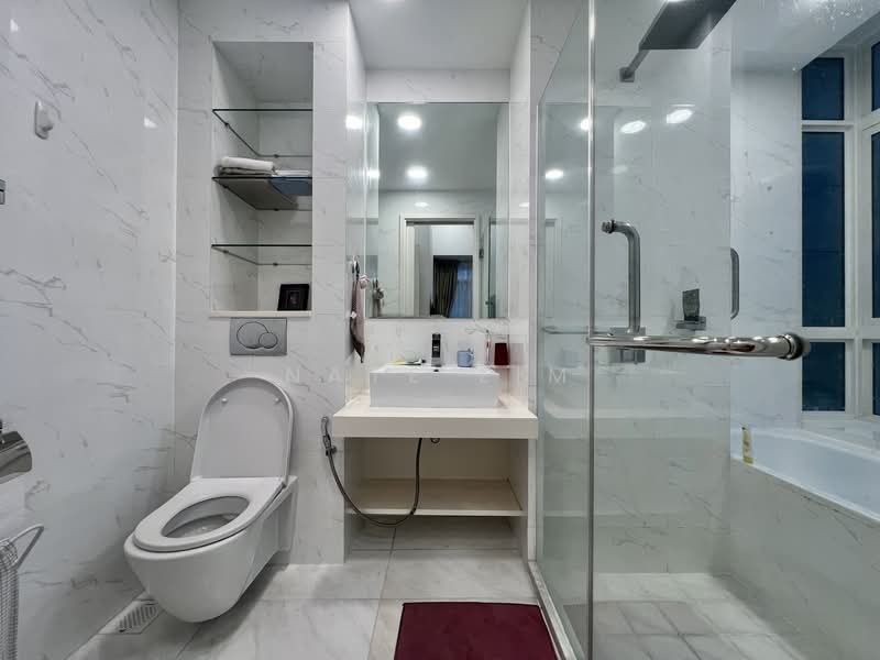 The Cascadia, 927 Bukit Timah Road, 2 Bedrooms, 1,162 sqft, Condominium For Rent, by Nate Lim, 500063423 - Bathroom - PropertyGuru.com.sg