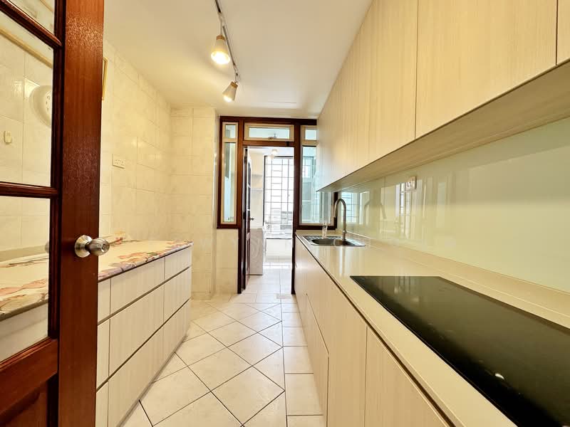 Northvale Condominium For Sale at S$ 1,250,000 | PropertyGuru Singapore - Kitchen