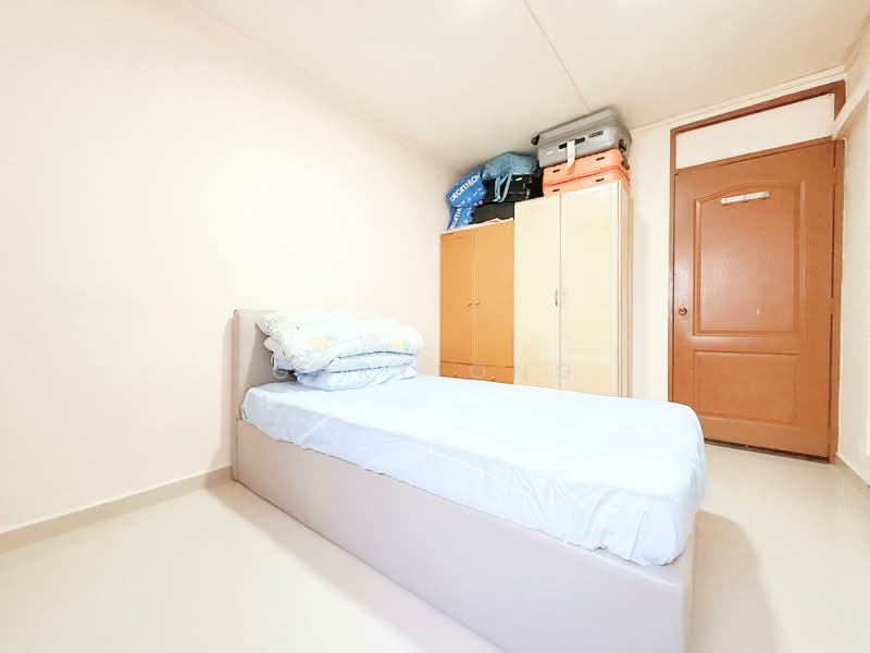 146 Bedok Reservoir Road HDB Flat For Sale at S$ 568,888 | PropertyGuru Singapore - Bedroom