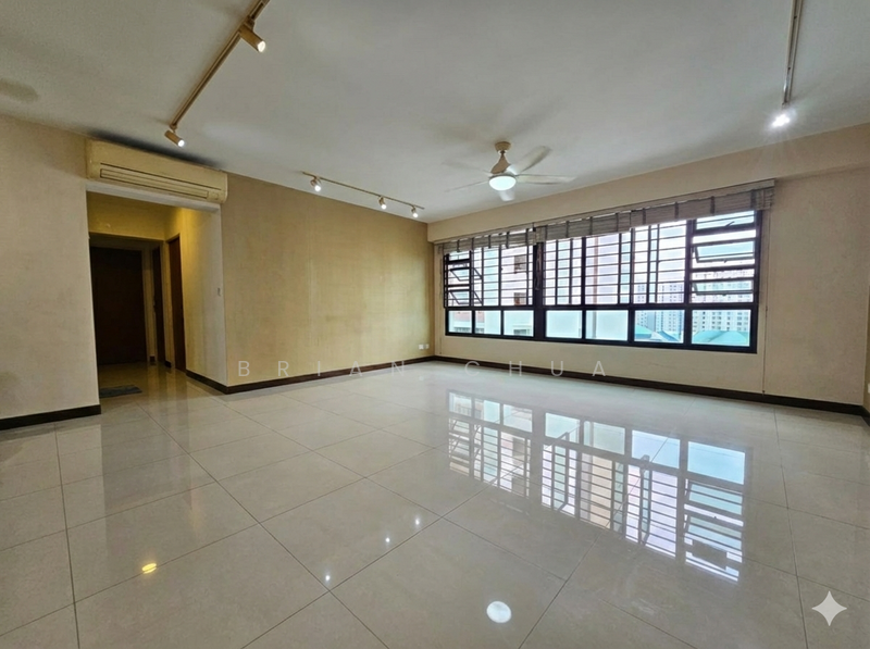 122A Edgedale Plains HDB Flat For Sale at S$ 760,000 | PropertyGuru Singapore - Living Room