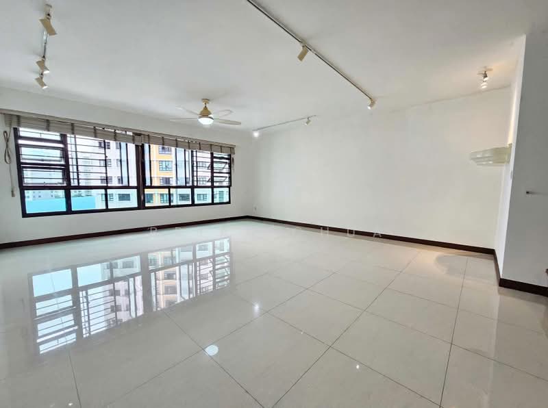 122A Punggol Edge, 122A Edgedale Plains, 3 Bedrooms, 1,205 sqft, HDB Flat For Sale, by Brian Chua, 500063442 - Living Room - PropertyGuru.com.sg