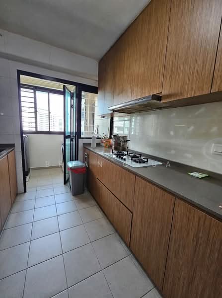 122A Punggol Edge, 122A Edgedale Plains, 3 Bedrooms, 1,205 sqft, HDB Flat For Sale, by Brian Chua, 500063442 - Kitchen - PropertyGuru.com.sg