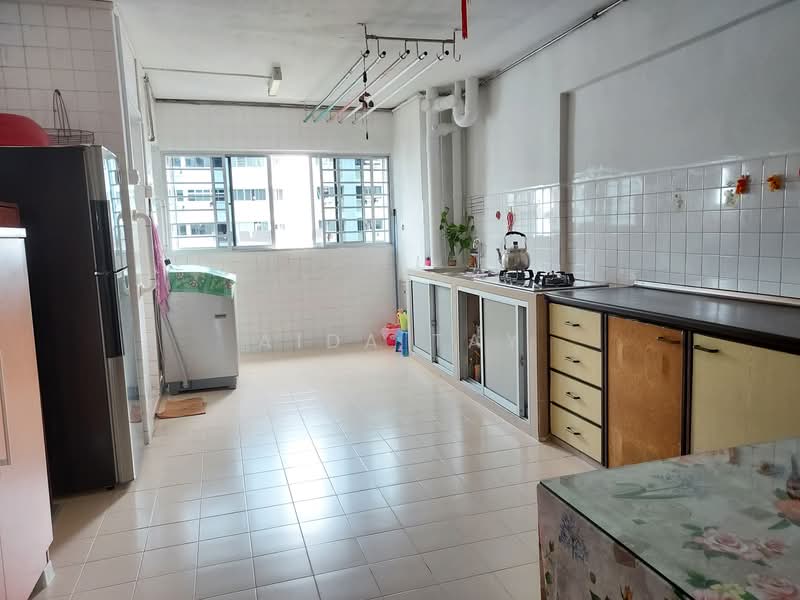 410 Pandan Gardens, 410 Pandan Gardens, Room Rental, 150 sqft, HDB Flat For Rent, by Aida Tay, 500063450 - Kitchen - PropertyGuru.com.sg
