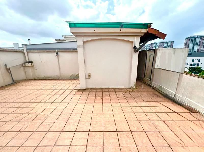 Freehold $13xx per sqft 4 Room 2250 sqft Penthouse near Ai Tong & 2 MRT Condominium For Sale at S$ 2,990,000 | PropertyGuru Singapore - Roof