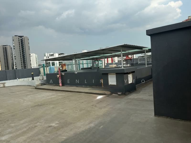 Freehold $13xx per sqft 4 Room 2250 sqft Penthouse near Ai Tong & 2 MRT Condominium For Sale at S$ 2,990,000 | PropertyGuru Singapore - Exterior