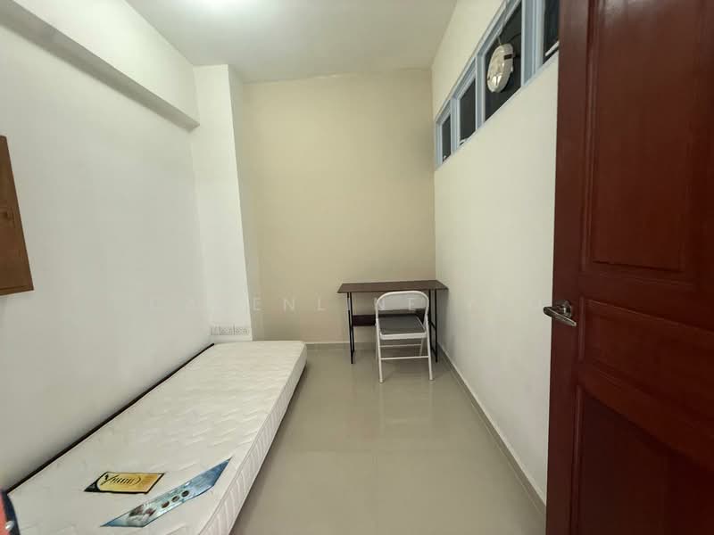 Freehold $13xx per sqft 4 Room 2250 sqft Penthouse near Ai Tong & 2 MRT Condominium For Sale at S$ 2,990,000 | PropertyGuru Singapore - Bedroom